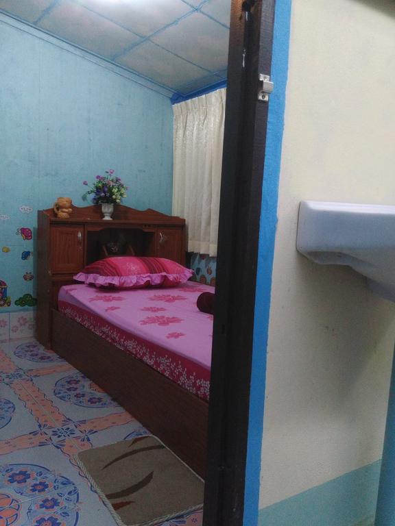 Patchaya Guesthouse Amphawa Eksteriør billede