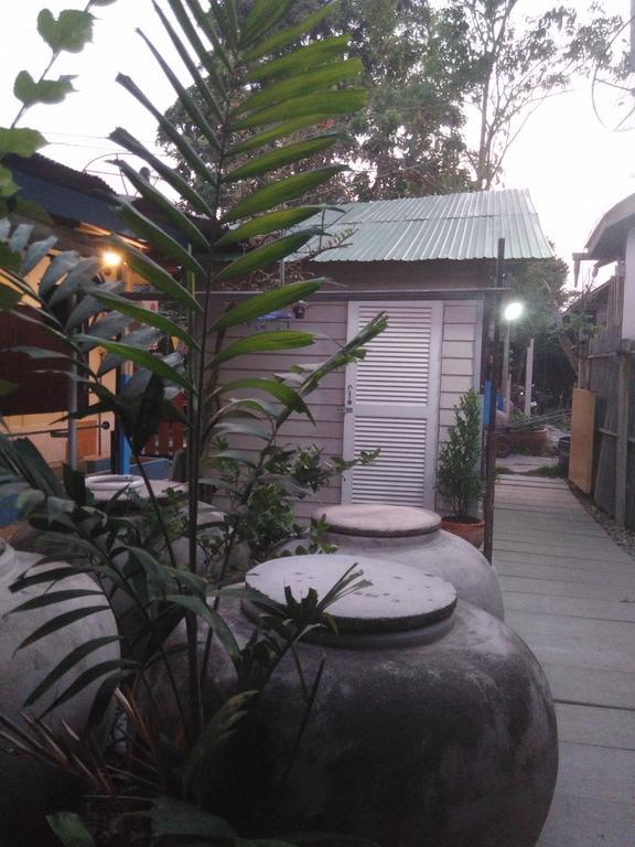 Patchaya Guesthouse Amphawa Eksteriør billede